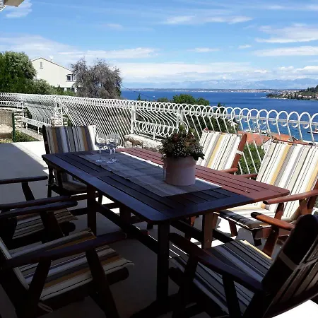 Apartman Kurtin Apartment Kali